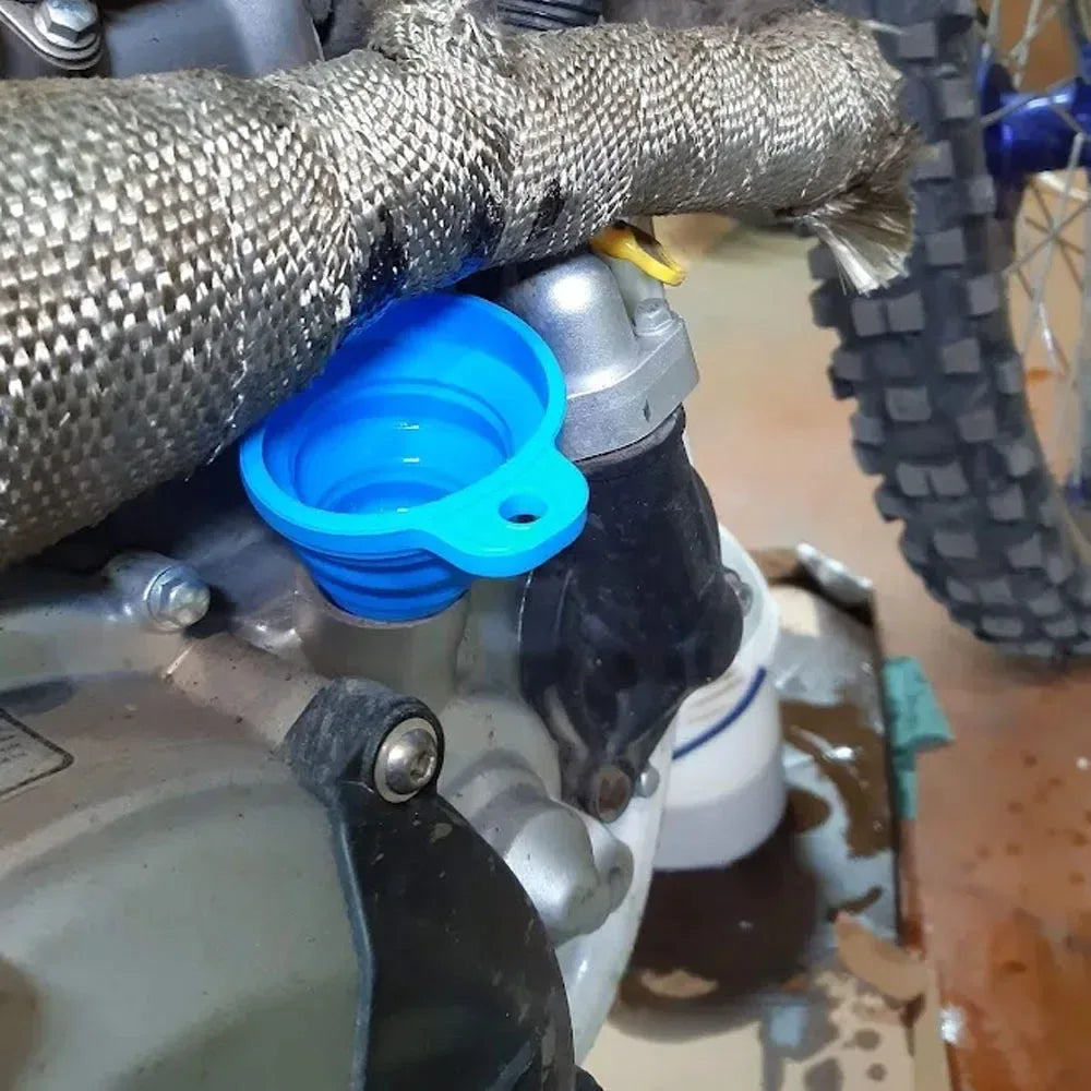 Foldable Silicone Engine Oil & Fluid Funnel - SteadyBuy